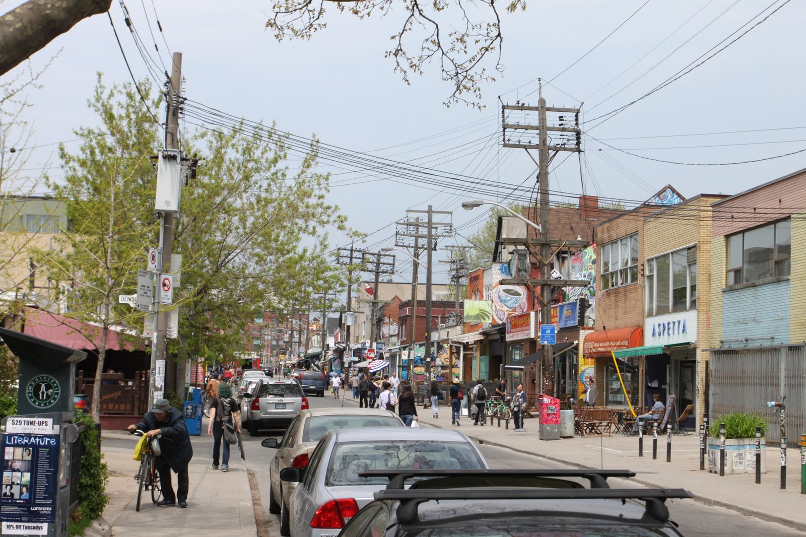 Vibrant street view of Kensington Market in Toronto